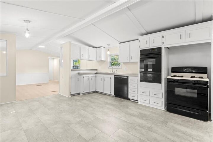 Property Photo:  21 Lear Drive  RI 02816 