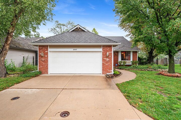Property Photo: 2507 N Rock Rd KS 67226