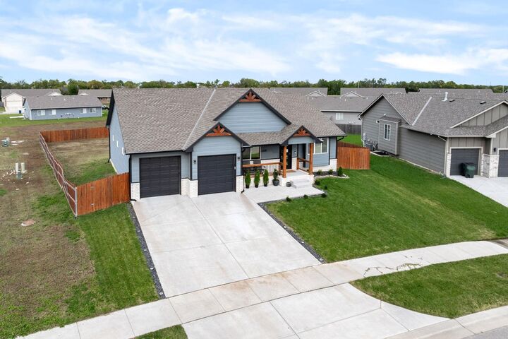 Property Photo: 2339 S Chateau Street KS 67207