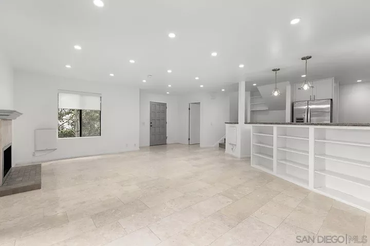 Property Photo: 8482 Via Sonoma 18 CA 92037