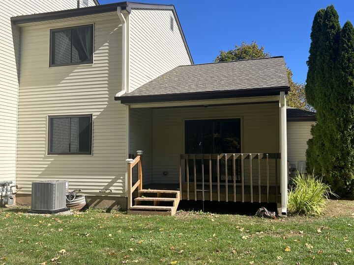 Property Photo: 34 Simsbury Landing 34 CT 06070