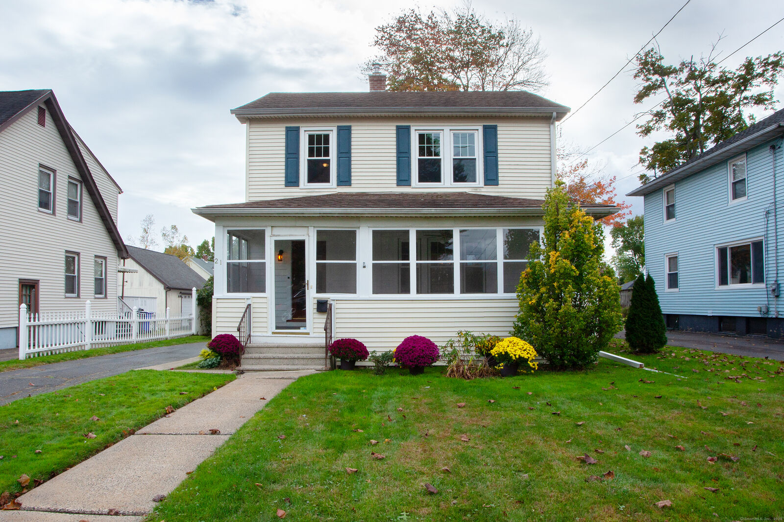 Property Photo: 21 Saint James Street CT 06119