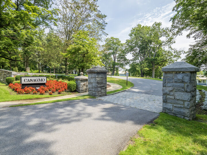 Property Photo: 20 Olcott Way 20 CT 06877
