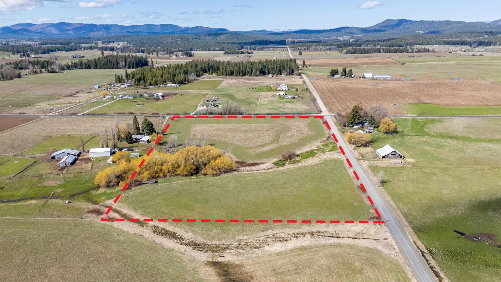 Property Photo: 413xx N Short Rd WA 99006