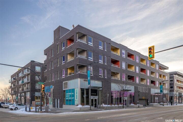 Property Photo: 404 C Avenue 323 SK S7M 5N7