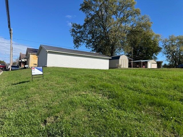 Property Photo: 303 9th St OH 45692