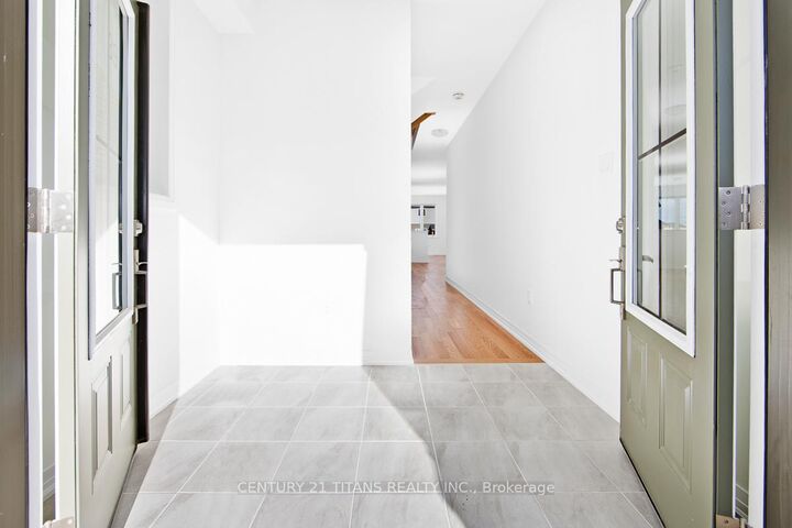 Photo de la propriété:  159 Velvet Way  ON L2V 0P1 