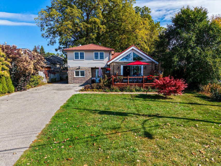 Property Photo: 55 Lake Drive N ON L4P 1A5