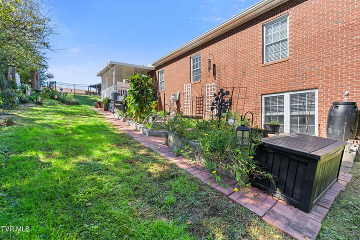 126 Patriot Crossing  Greeneville TN 37745 photo