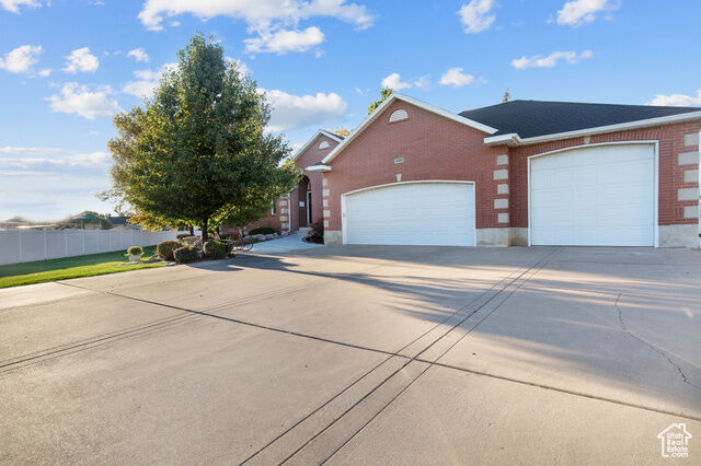 Property Photo:  2480 S 1150 W  UT 84075