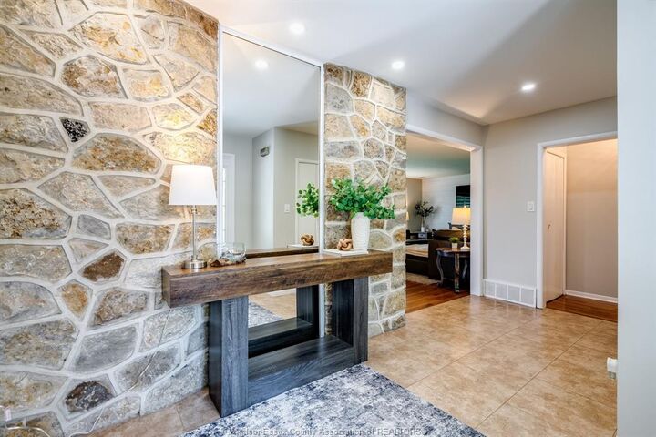 Property Photo: 26 Crest View Drive ON N8H 4H8