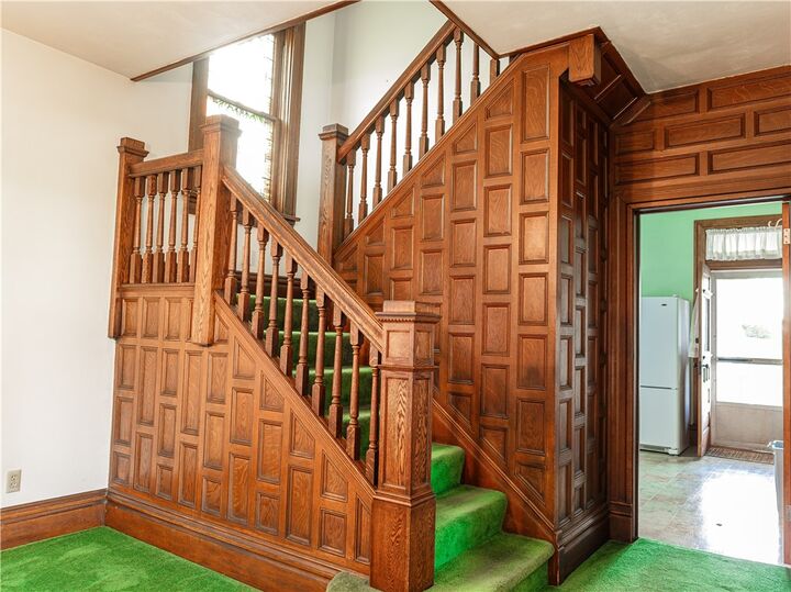 Property Photo:  400 Ridge Ave  PA 15627 