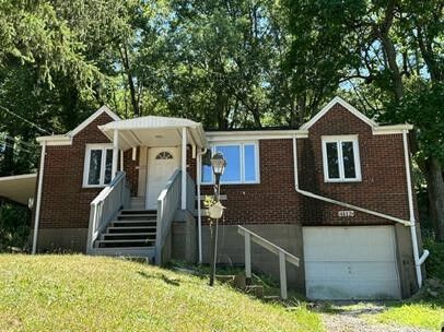 Property Photo: 4652 Old William Penn Hwy 1 PA 15146