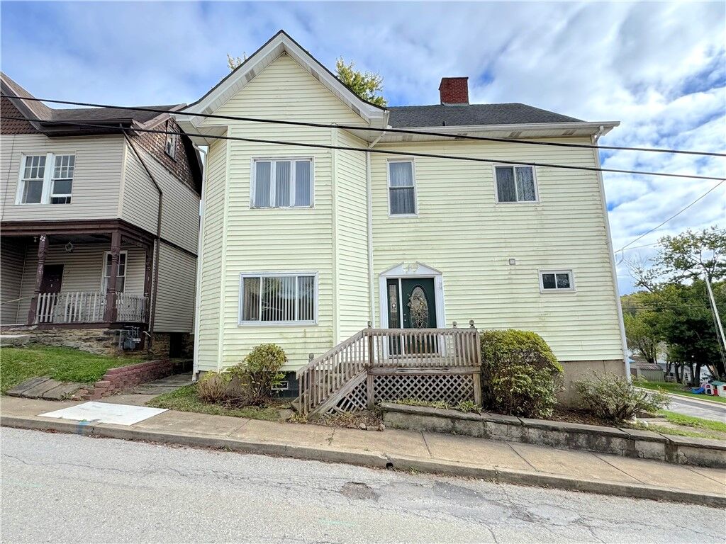 Property Photo: 20 Oak Street PA 15665
