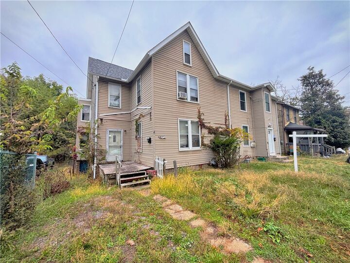 Property Photo: 1307-1309 Montier St PA 15221