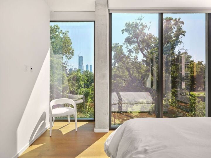 Property Photo: 1211 W Riverside Drive 4D TX 78704