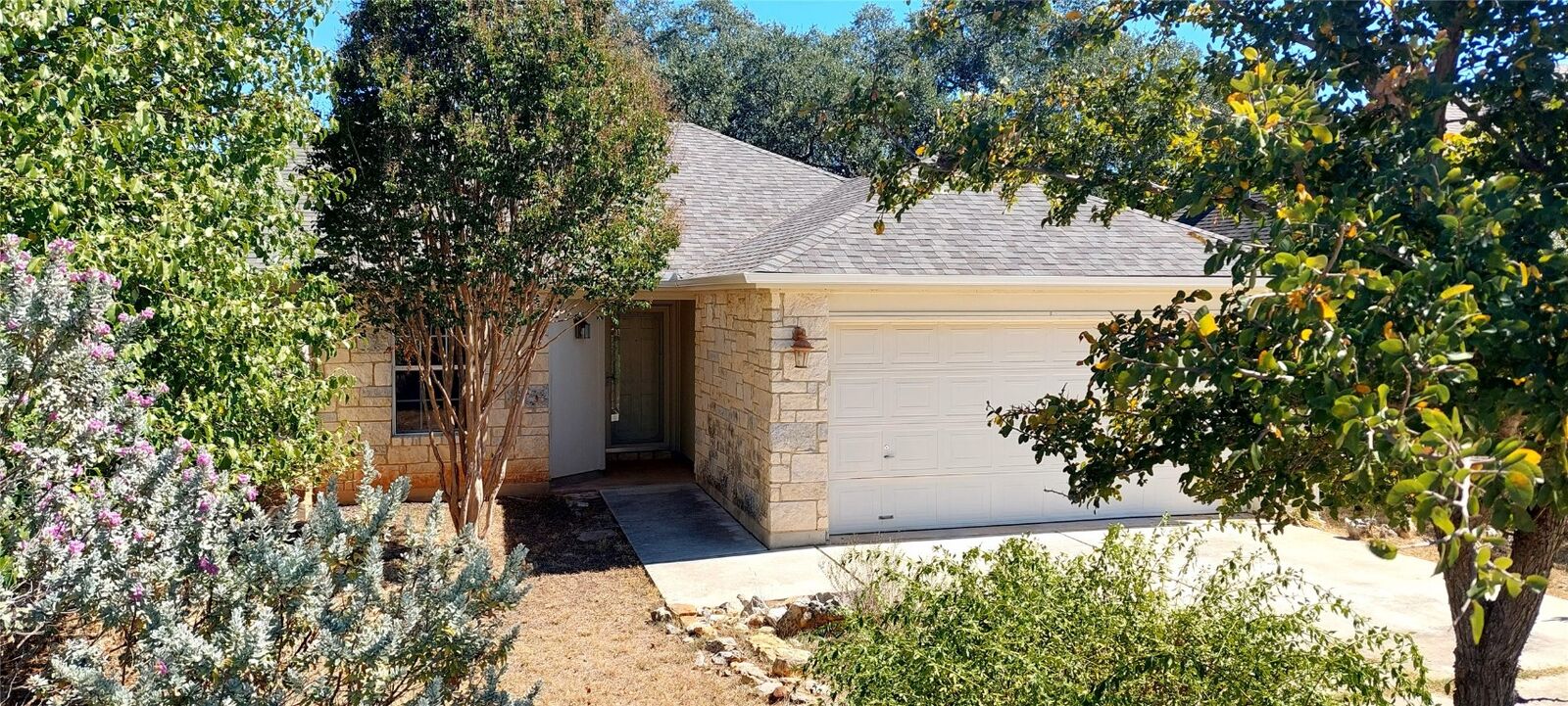 Property Photo:  4 Memory Lane  TX 78676 