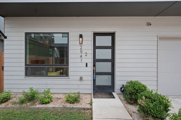 Property Photo:  2941 E 14th Street 2  TX 78702