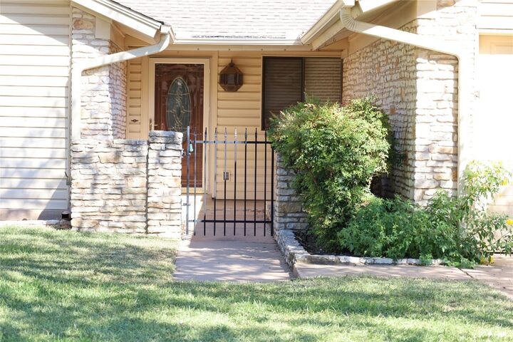 Property Photo:  7302 Bering Cove  TX 78759