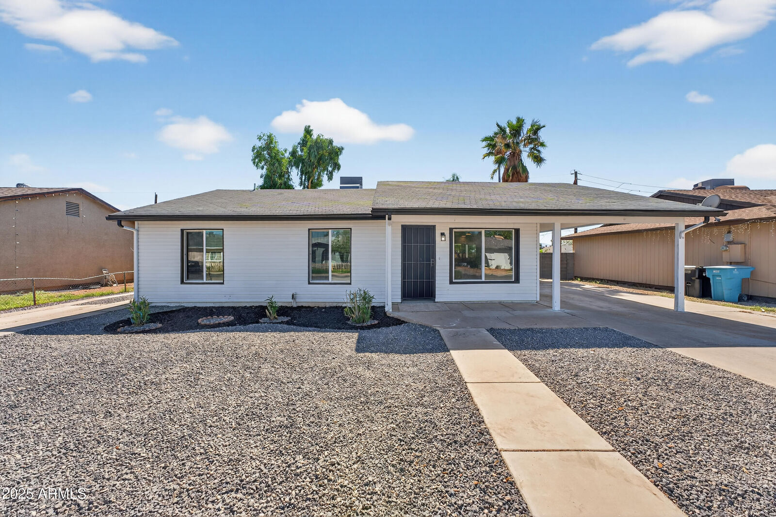 Property Photo: 5039 W Vernon Avenue AZ 85035