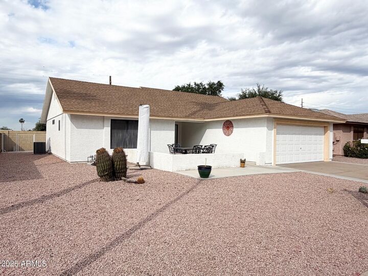 Property Photo:  550 S 76th Place  AZ 85208 