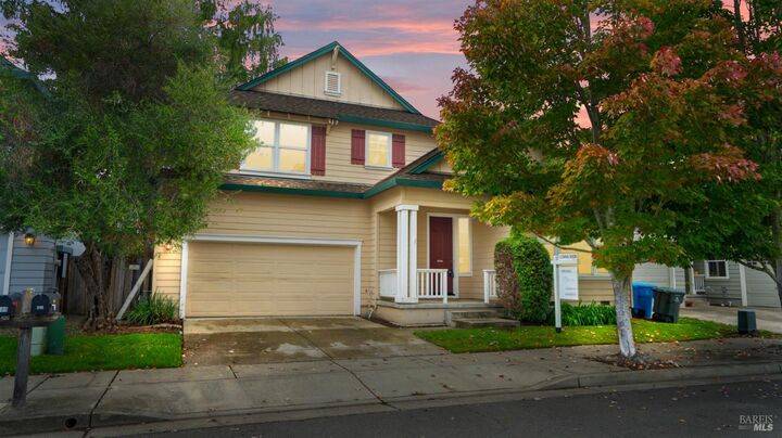 Property Photo:  305 Hansbery Way  CA 95409 