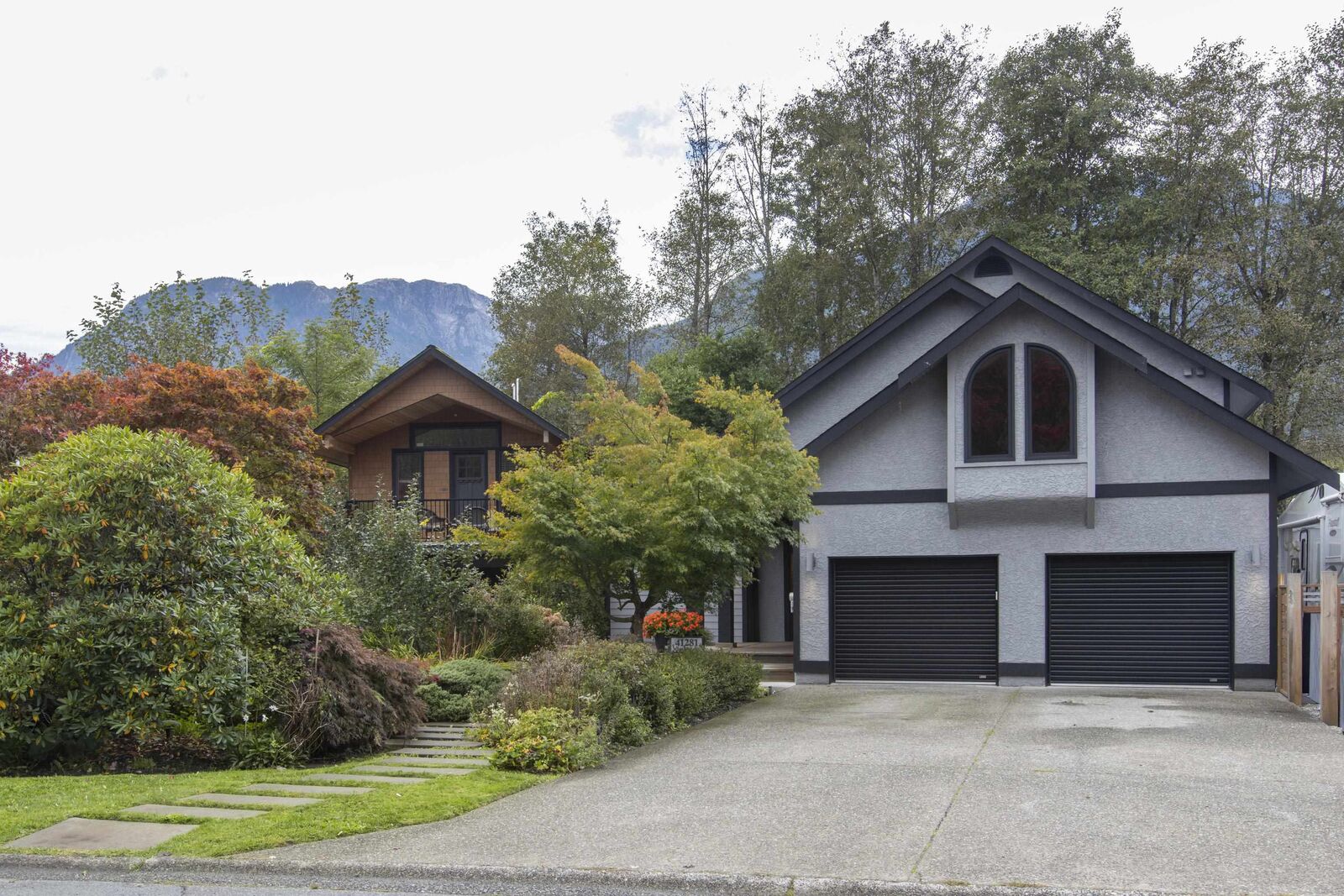 Property Photo:  41281 Meadow Avenue  BC V0N 1H0 