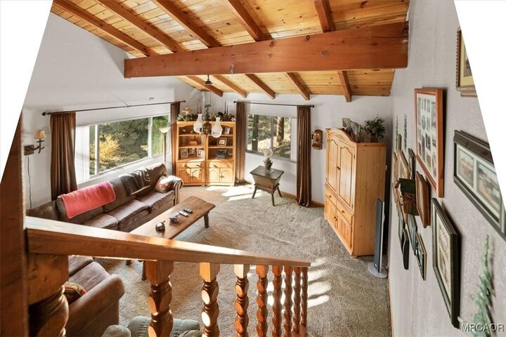 Property Photo: 361 Sites Way CA 92314