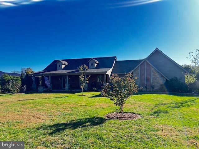 Property Photo: 46 Pin Oak Lane PA 17325