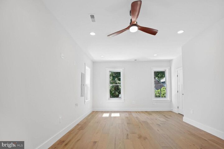 Property Photo: 1524 W Street SE 3 DC 20020