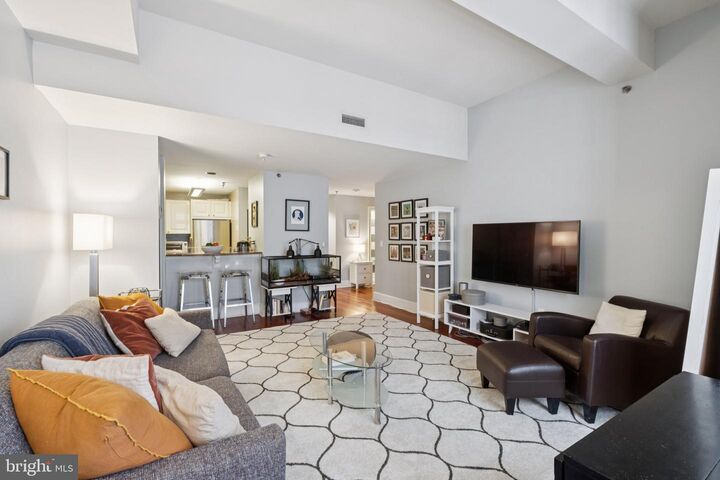 Property Photo: 1500 Chestnut Street 15E PA 19102