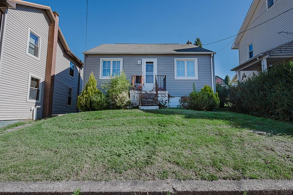 Property Photo:  1355 Franklin Street  PA 15905