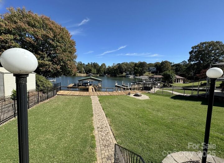 Property Photo: 4202 6th Street NW NC 28601