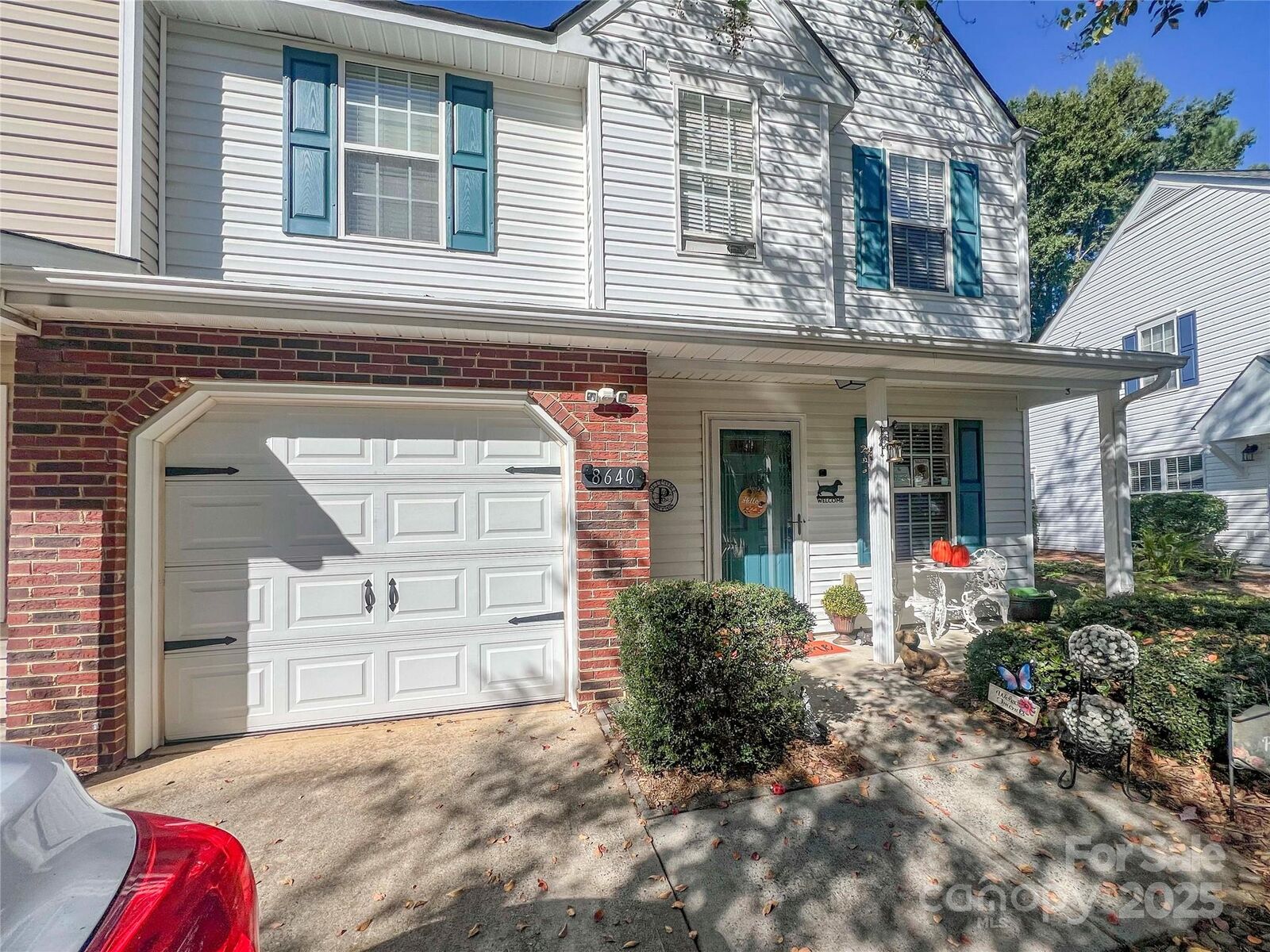 Property Photo: 8640 Robinson Forest Drive NC 28277