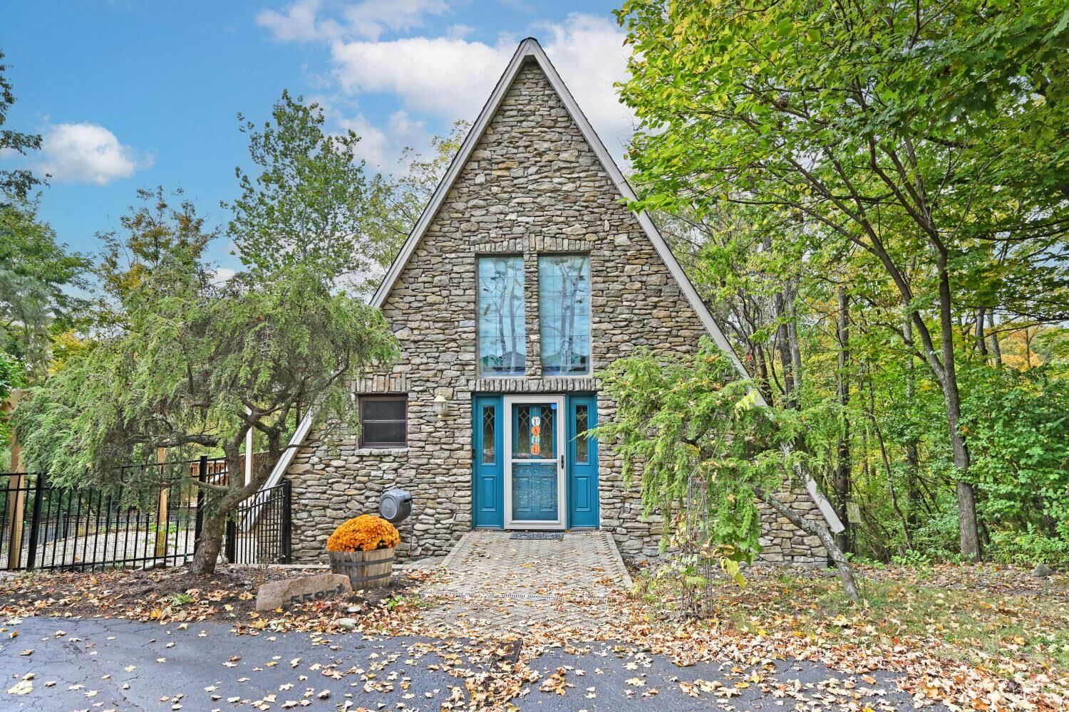 Property Photo:  5587 Day Road  OH 45252 