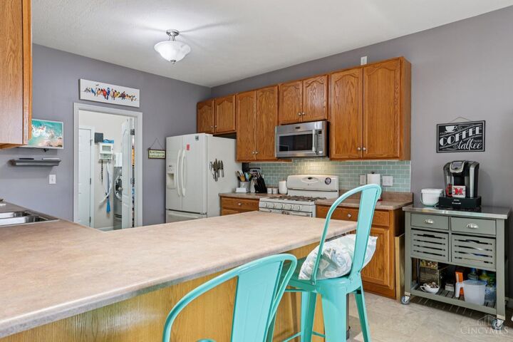 Property Photo: 10803 Stone Ridge Way OH 45030