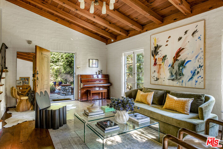 8027 Willow Glen Rd  Los Angeles CA 90046 photo