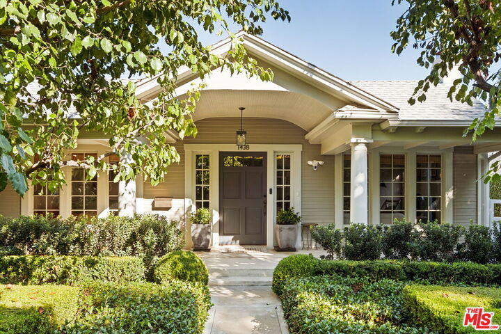 Property Photo: 1438 N Orange Grove Ave CA 90046