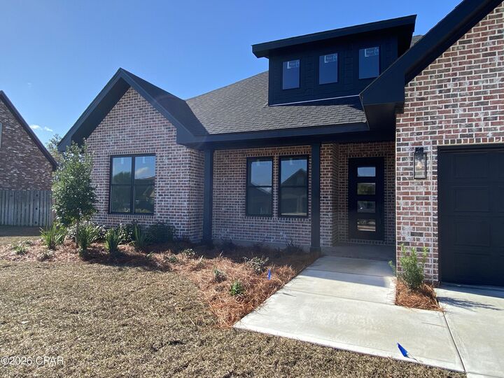 Property Photo: 610 Shady Oaks Lane FL 32444