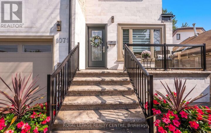 Property Photo: 1071 Westmount Avenue ON L5E 1X5