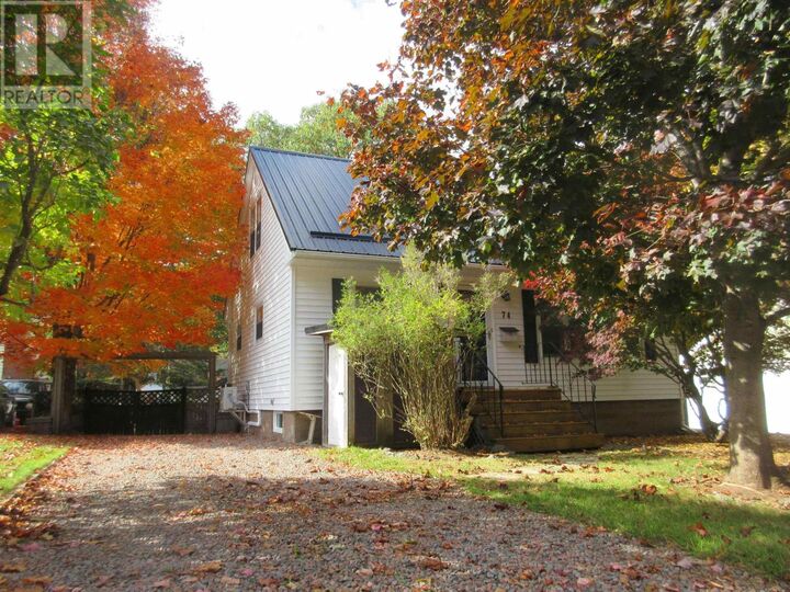 74 Exhibition Street  Truro NS B2N 4C7 photo