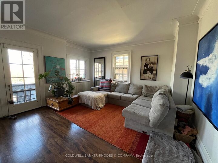 Photo de la propriété:  8 1/2 Range Road  ON K1N 8J3