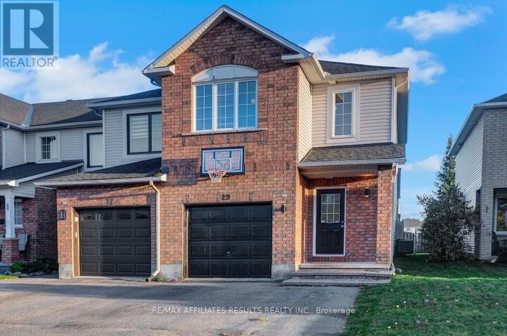 Property Photo: 29 Calaveras Avenue ON K2J 4Z8
