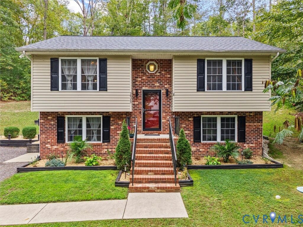 Property Photo:  26315 Hill Road  VA 22546 