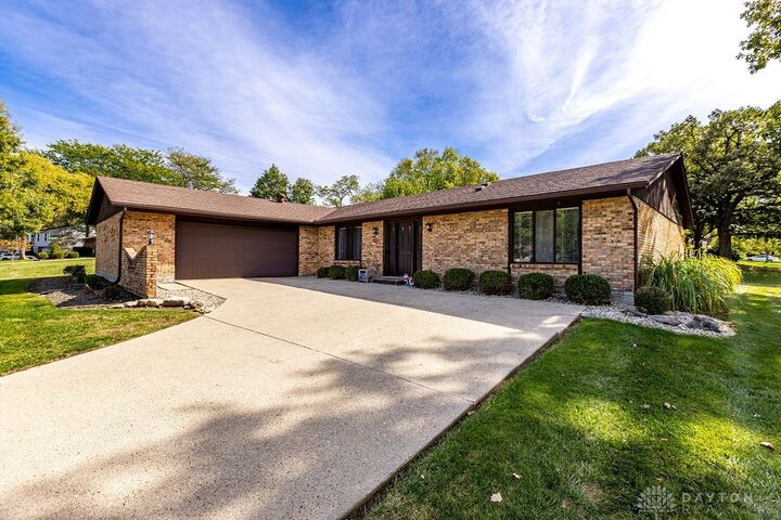 Property Photo: 508 Peachcreek Road OH 45458