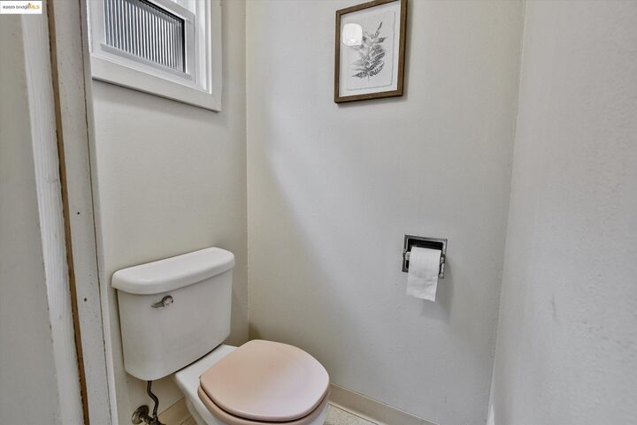 3611 Virden Ave  Oakland CA 94619 photo