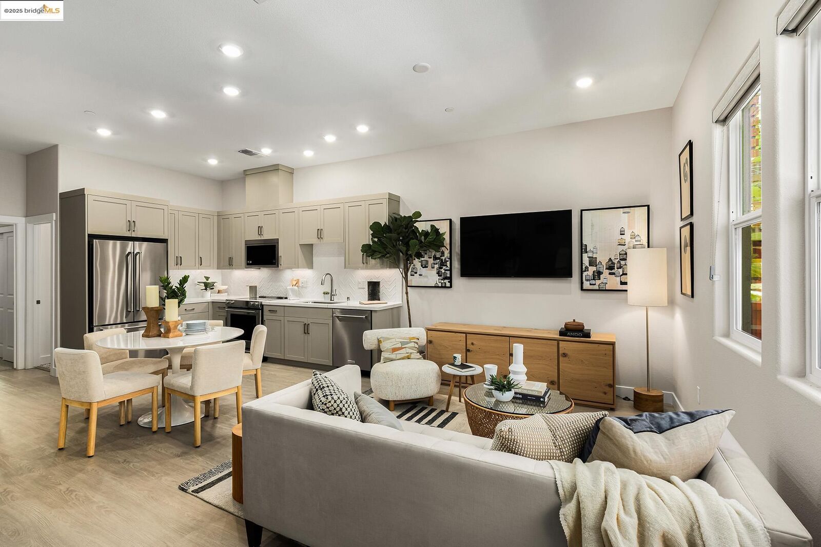 Property Photo: 28954 Parkwood Lane 66 CA 94544