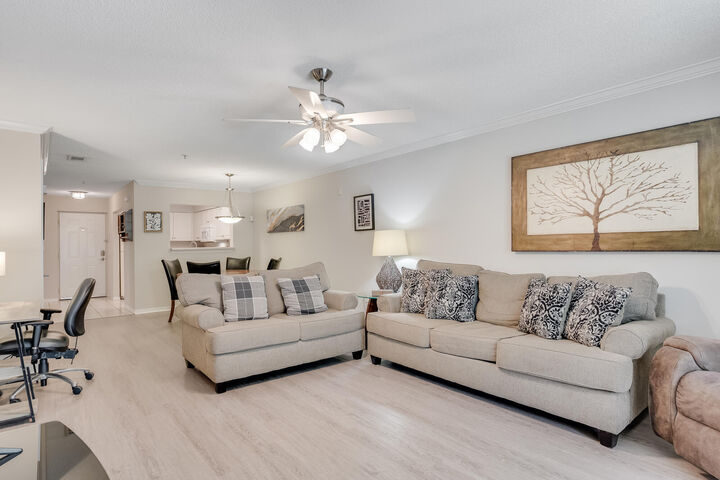 Property Photo: 4274 Calinda Lane 225 FL 32578