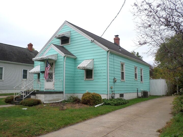 Property Photo: 3322 Glenwood Park Avenue PA 16508