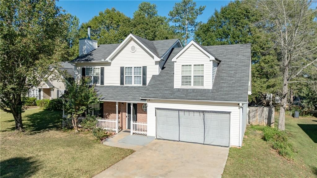 Property Photo: 1757 Summit Creek Way GA 30052